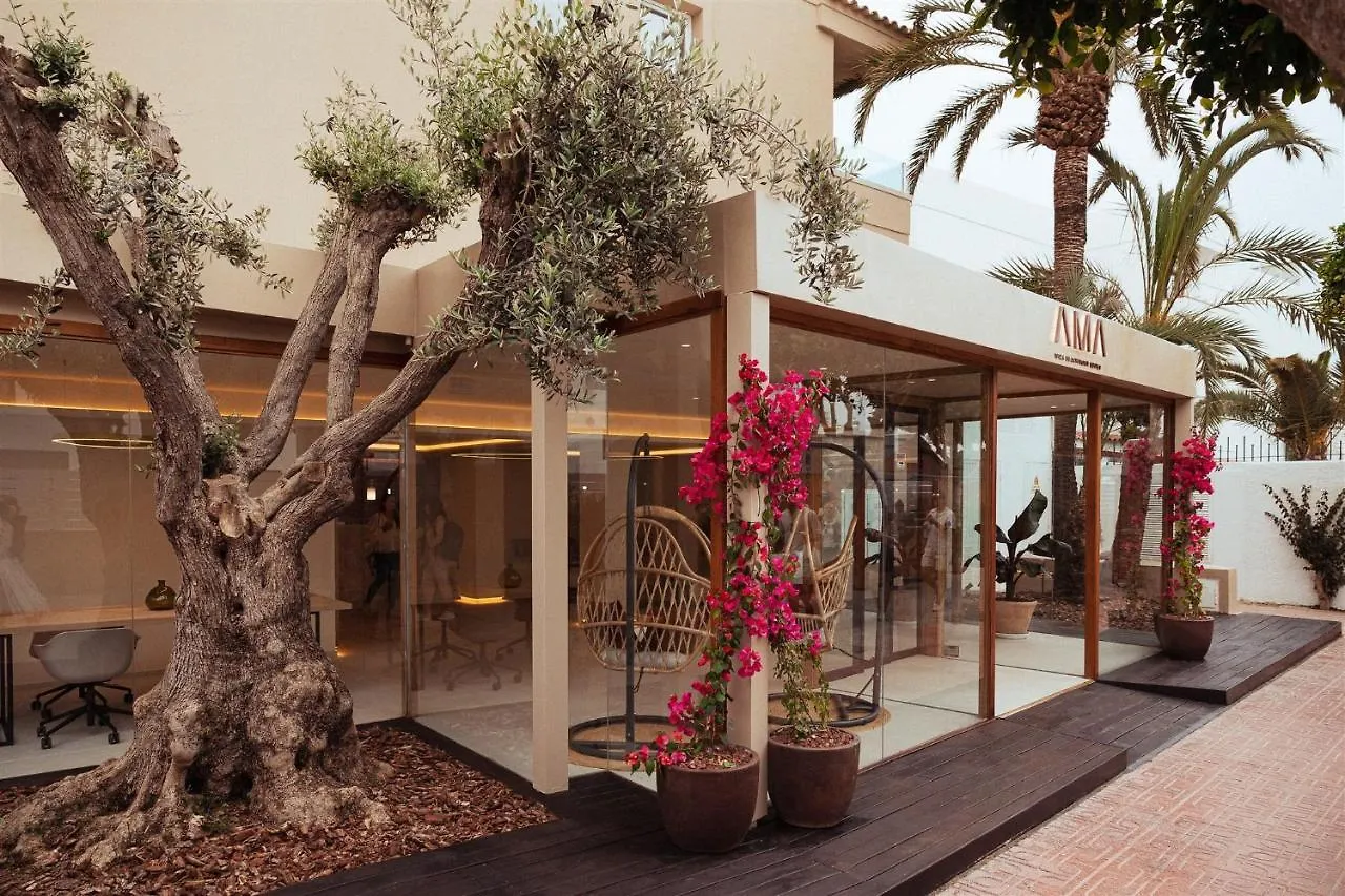 普拉亚登博萨 Ama Ibiza (Adults Only)酒店 酒店